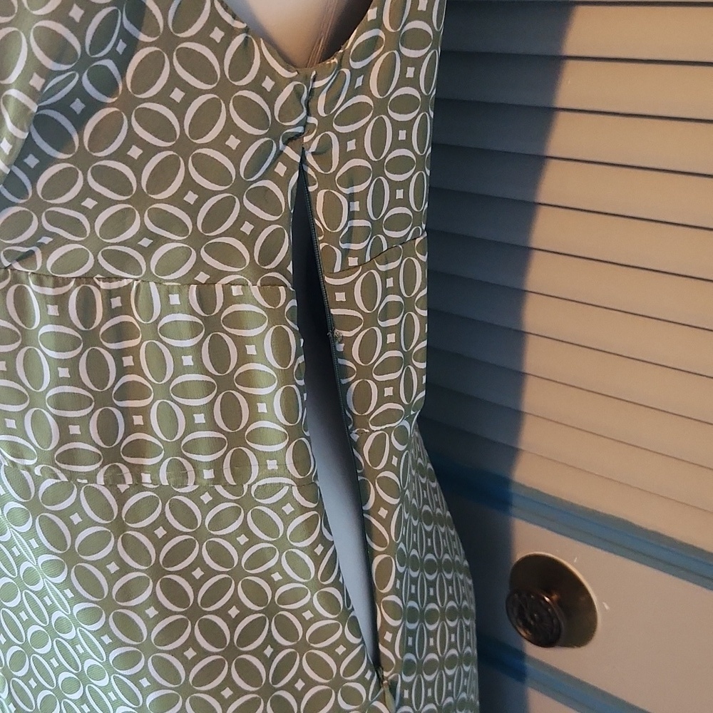 Connected Apparel Green Geometric Print Dress - Picture 9 of 13